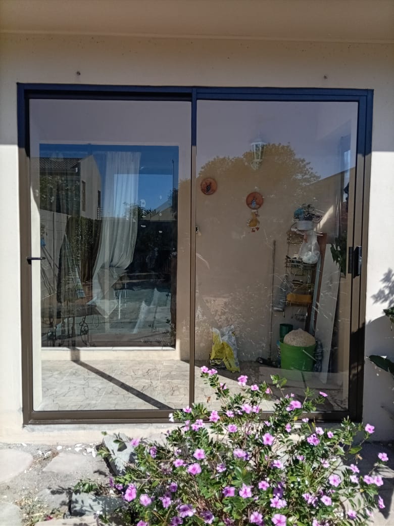 Sliding Door – ICON sliding door system
