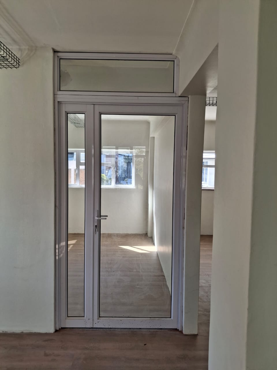 Shopfront – Office double door with toplight