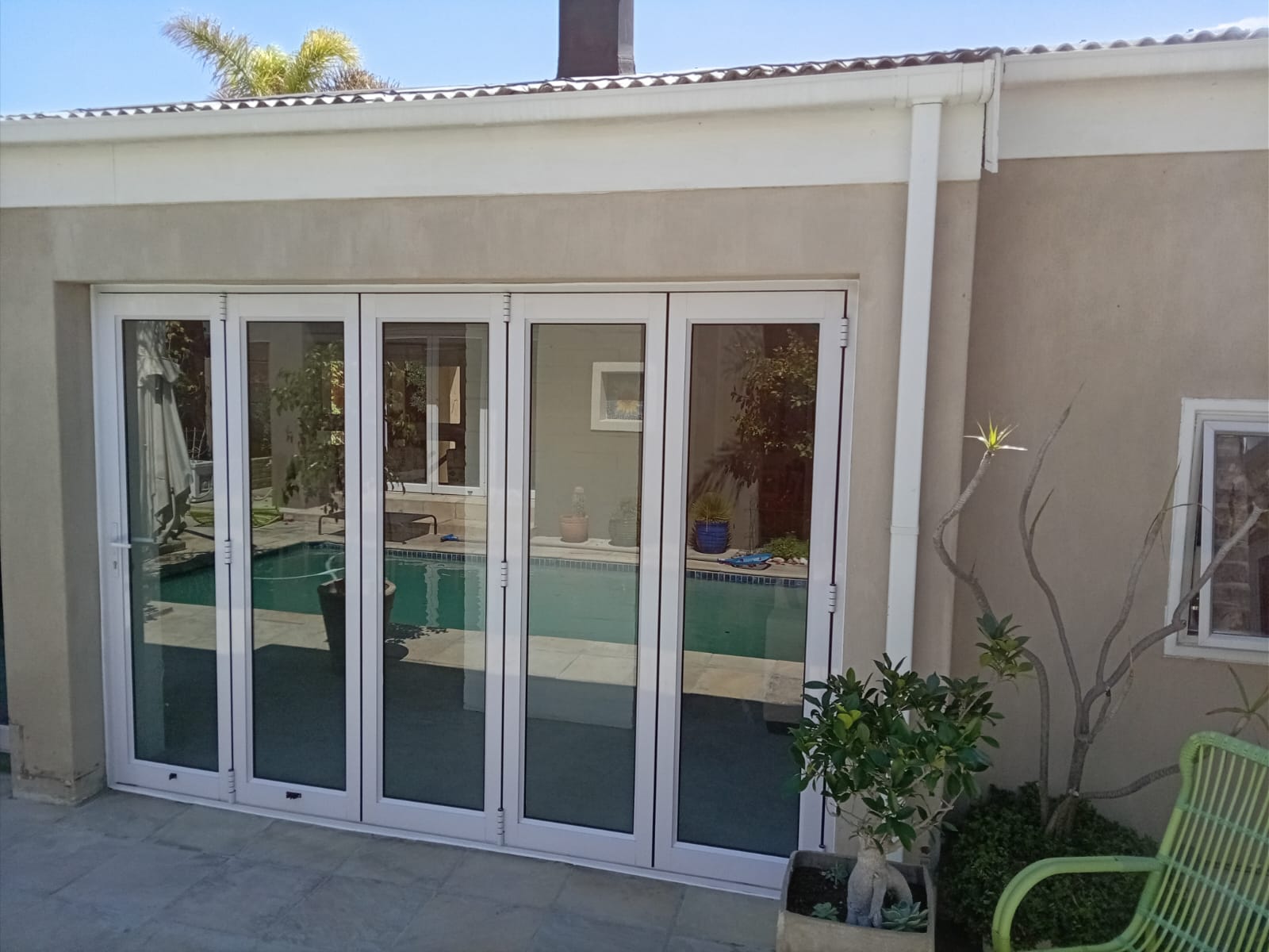 Sliding Folding Door – VistaFold 5-panel stacker